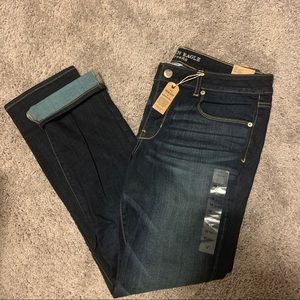 NWT- AE Skinny Jeans